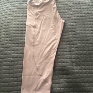 Cropped VS leggings with pockets